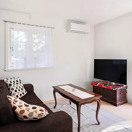 4 Person In Дом отдыха *