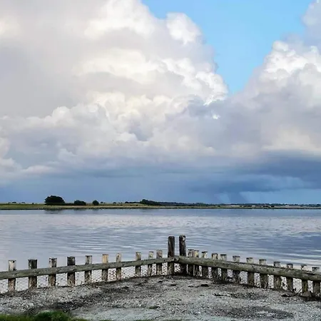 Дом отдыха 4 Person In *